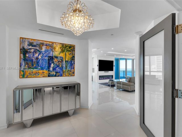 Apartment for sale  Unit #1602 - photo 7531294