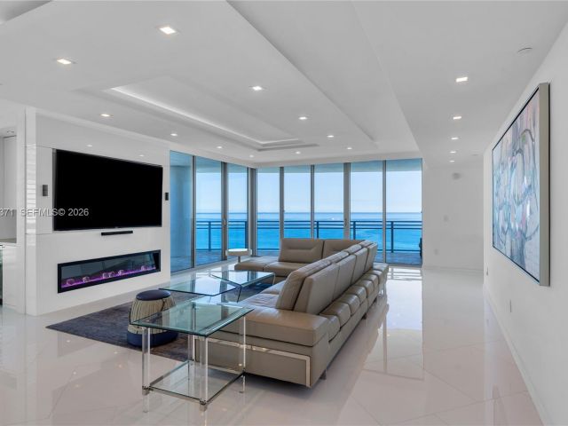 Apartment for sale  Unit #1602 - photo 7531295