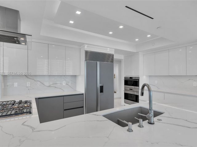 Apartment for sale  Unit #1602 - photo 7531298