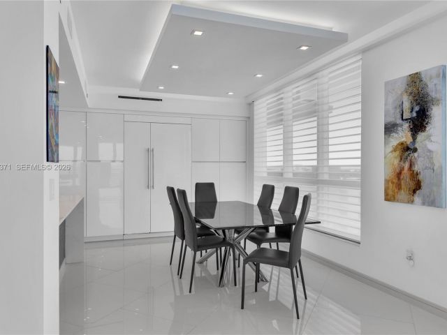 Apartment for sale  Unit #1602 - photo 7531299