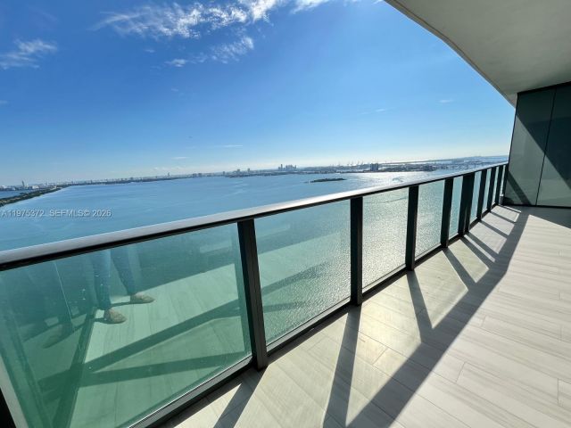 Apartment for rent  Unit #3003 - photo 7530255