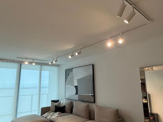 Apartment for rent  Unit #3003 - photo 7530261