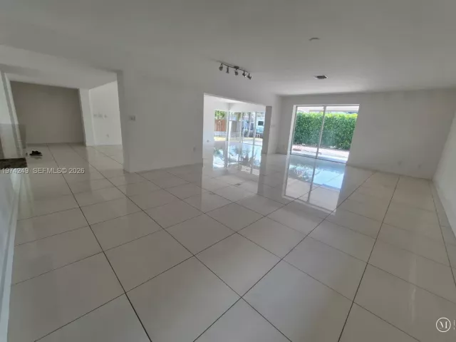 3-bedroom home for rent in Miami - 1240 NE 83rd St 1240 - MondialRealty