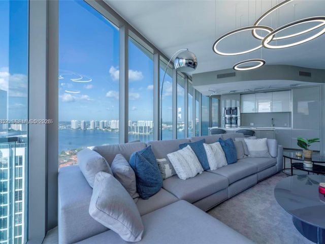 Apartment for rent  Unit #3004 - photo 7495756