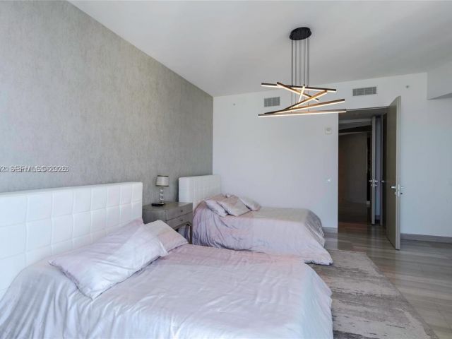 Apartment for rent  Unit #3004 - photo 7495765