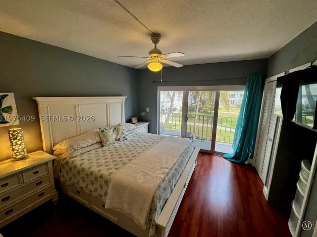 2-bedroom home for rent in Key Biscayne - 881 Ocean Dr TH7 - MondialRealty