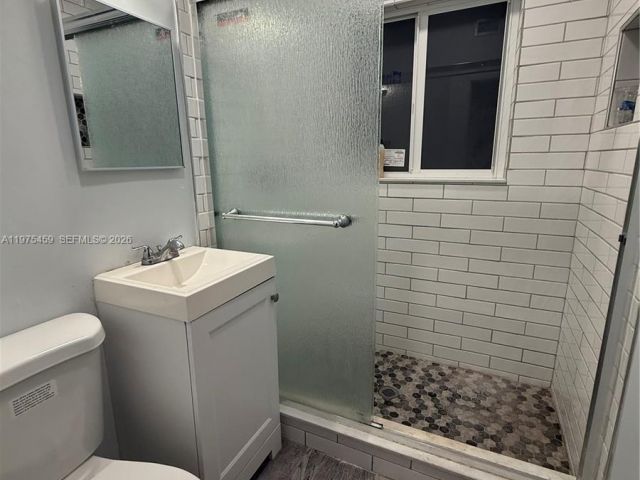 Home for rent at 1835 NE 153rd St 0 - photo 7481289