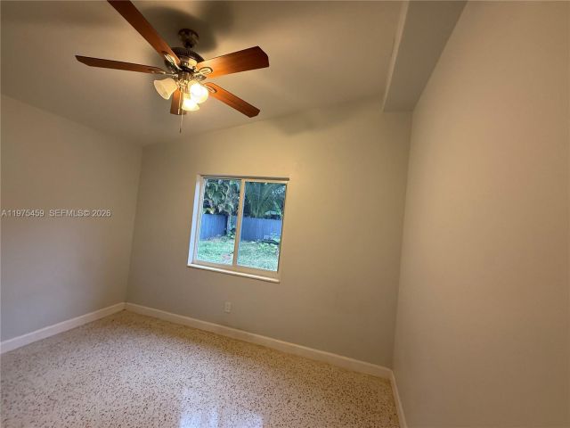 Home for rent at 1835 NE 153rd St 0 - photo 7481291