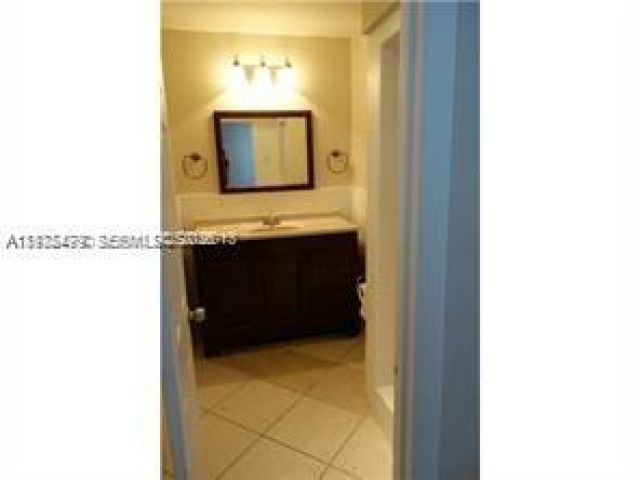 Home for sale at 109 SW 1st Ave - photo 7462263