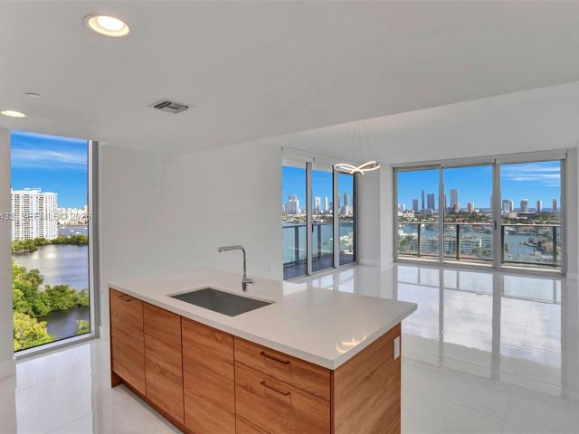 Apartment for rent  Unit #1815 - photo 7505295