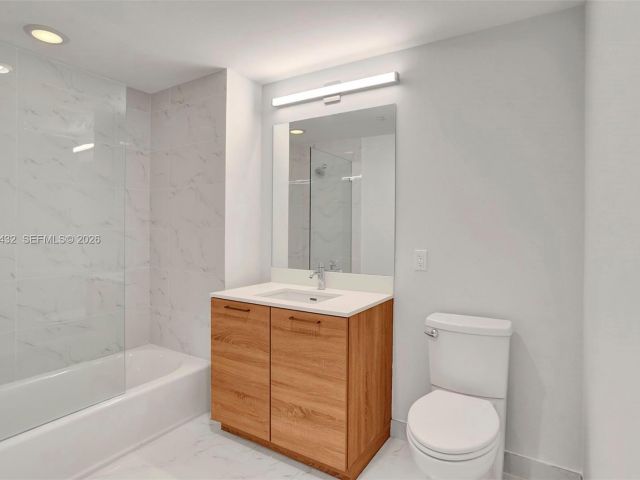 Apartment for rent  Unit #1815 - photo 7505306