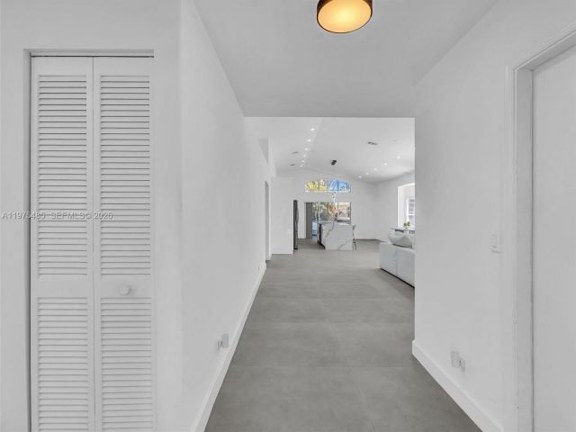 Home for rent at 4962 SW 32nd Way - photo 7474444