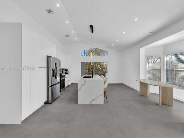 Home for rent at 4962 SW 32nd Way - photo 7474455