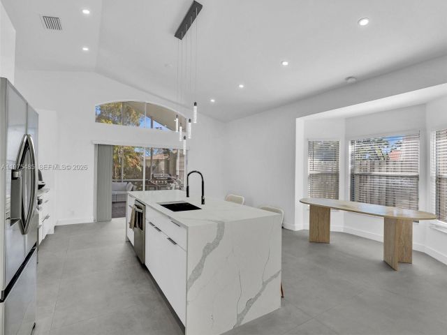 Home for rent at 4962 SW 32nd Way - photo 7474460