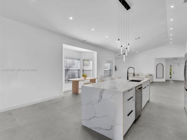 Home for rent at 4962 SW 32nd Way - photo 7474467