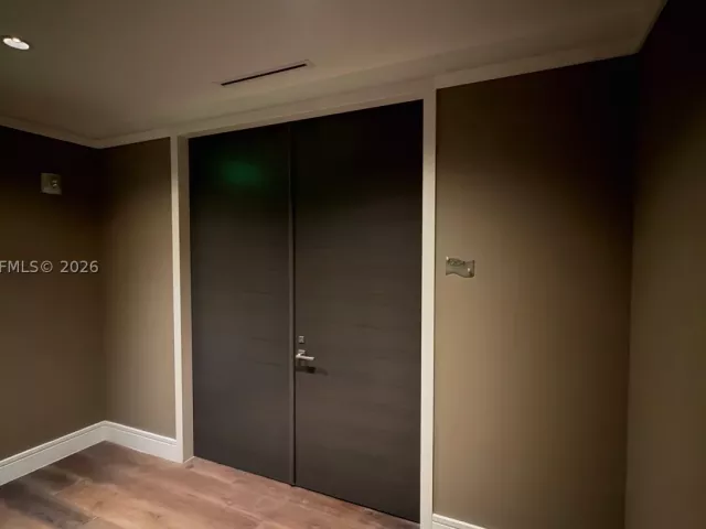 3-bedroom condo for sale in Aventura - 3250 NE 188th St 204 - MondialRealty