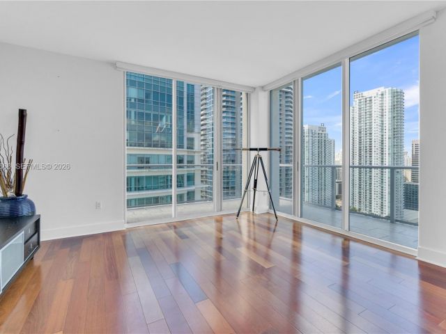 Apartment for rent  Unit #PH102 - photo 7511942