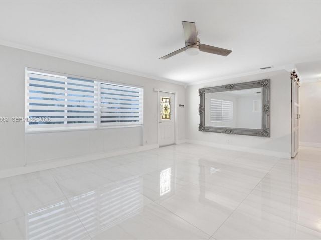 Home for sale at 309 SE 3rd Ter - photo 7529226