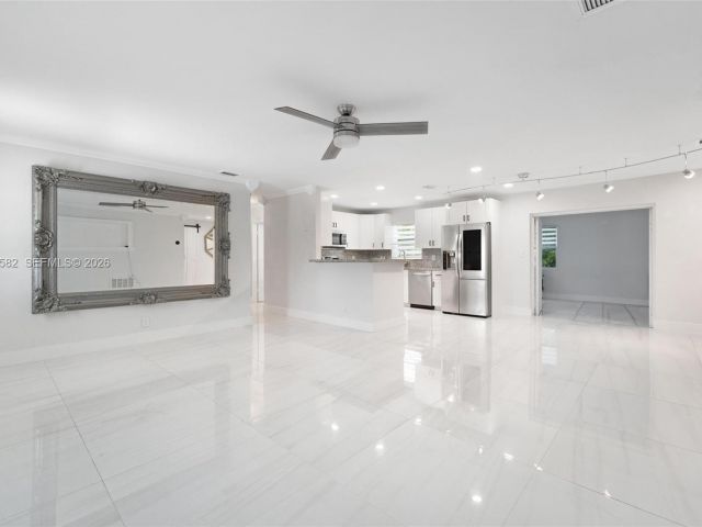 Home for sale at 309 SE 3rd Ter - photo 7529227