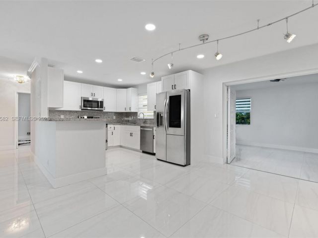 Home for sale at 309 SE 3rd Ter - photo 7529232