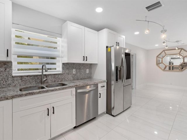 Home for sale at 309 SE 3rd Ter - photo 7529238