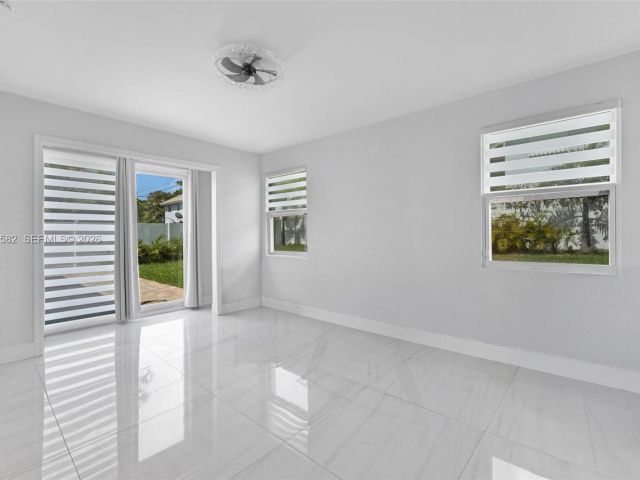 Home for sale at 309 SE 3rd Ter - photo 7529241