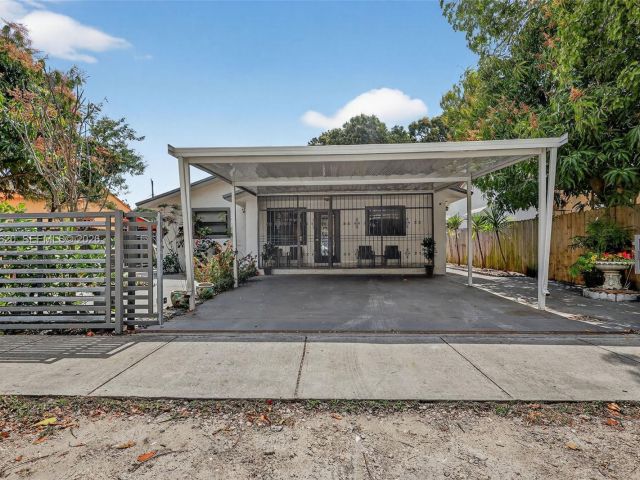 Home for sale at 834 NW 115th St - photo 7465937