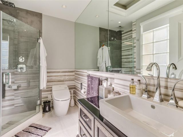 Apartment for sale  Unit #1607 - photo 7509223