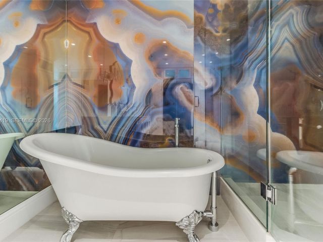 Apartment for sale  Unit #1607 - photo 7509230