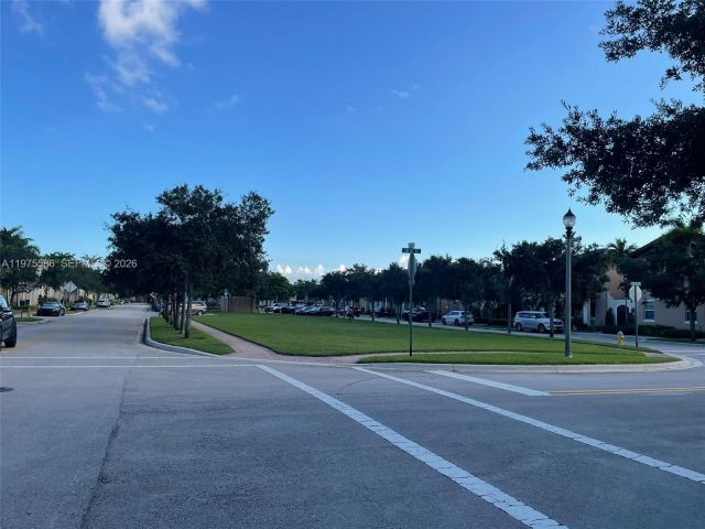 Home for rent at 1522 SW 147th Ter - photo 7455024