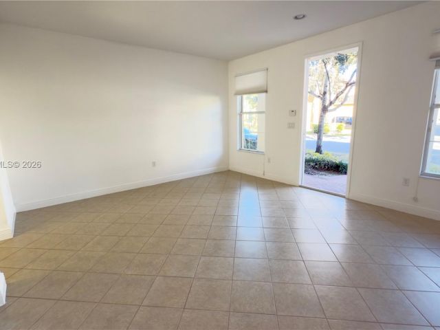 Home for rent at 1522 SW 147th Ter - photo 7455027