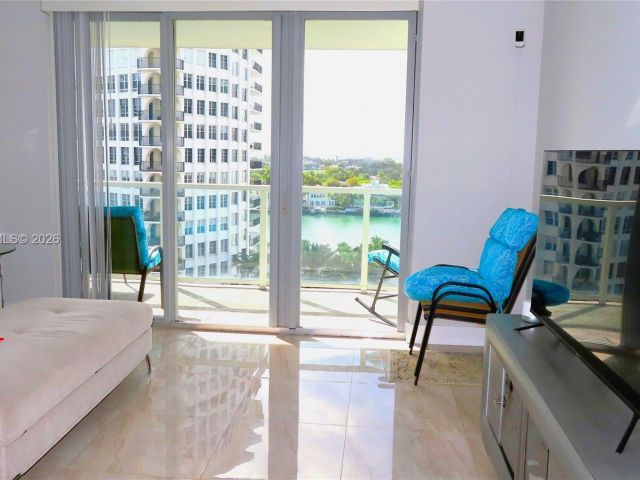 Apartment for rent  Unit #803 - photo 7502232