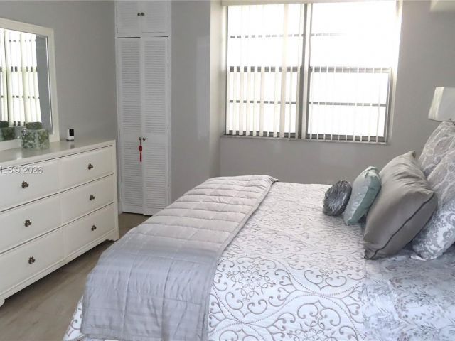 Apartment for rent  Unit #803 - photo 7502246