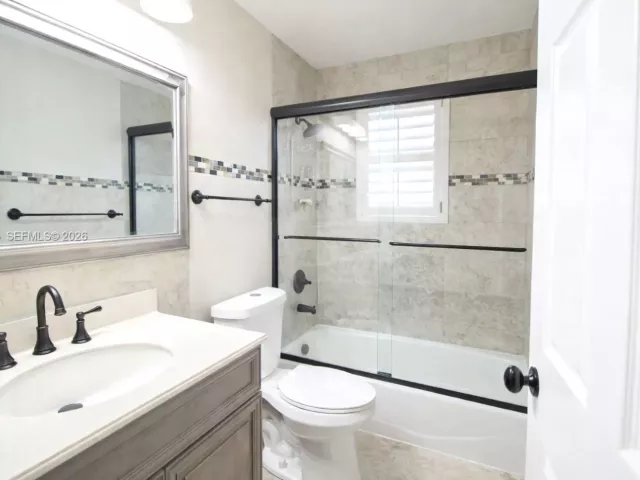 4-bedroom home for sale in Miami - 15542 SW 112th Dr - MondialRealty
