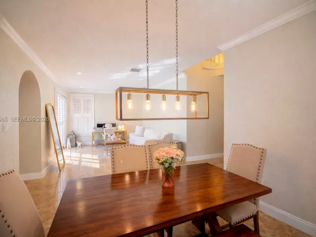 4-bedroom home for sale in Miami - 15542 SW 112th Dr - MondialRealty