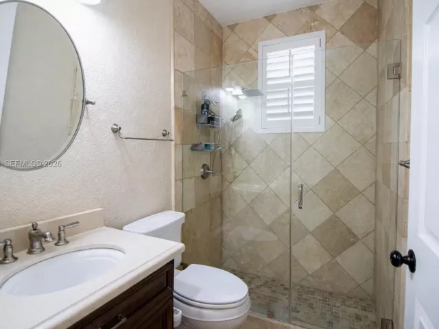 4-bedroom home for sale in Miami - 15542 SW 112th Dr - MondialRealty