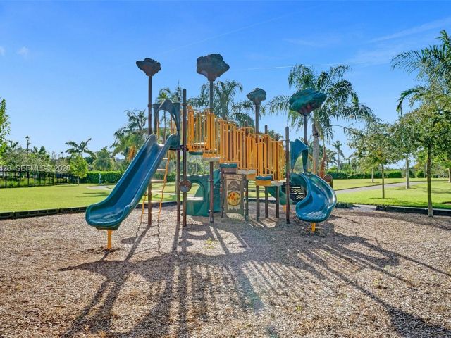 Home for rent at 4764 Eucalyptus Dr - photo 7474382