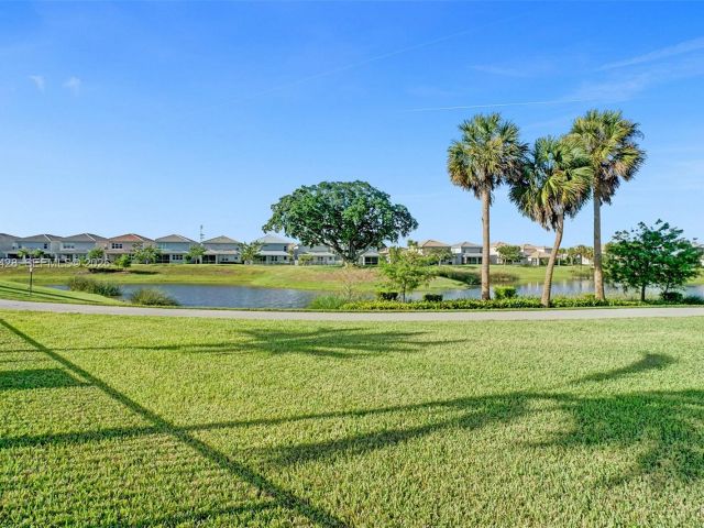 Home for rent at 4764 Eucalyptus Dr - photo 7474383