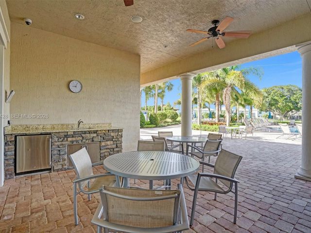 Home for rent at 4764 Eucalyptus Dr - photo 7474385