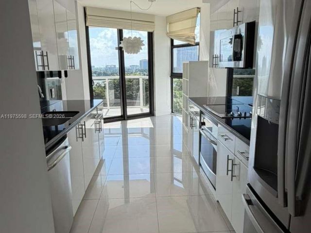 Apartment for rent  Unit #611 - photo 7503077