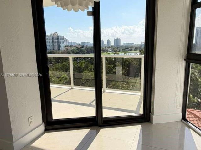 Apartment for rent  Unit #611 - photo 7503080