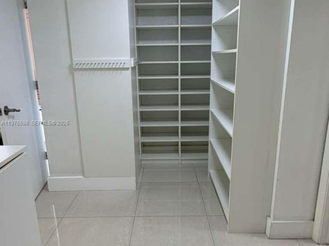 Apartment for rent  Unit #611 - photo 7503085