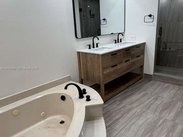 Apartment for rent  Unit #611 - photo 7503086