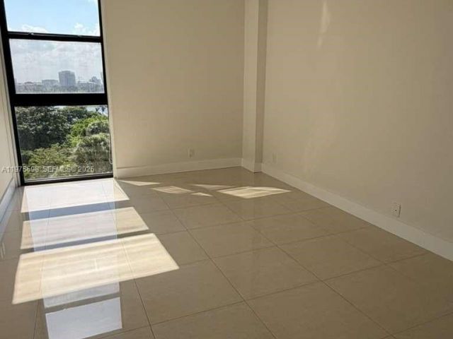 Apartment for rent  Unit #611 - photo 7503089