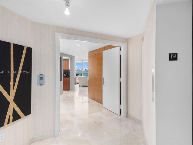 Apartment for sale  Unit #1901 - photo 7522814