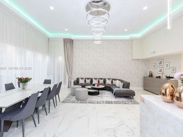 Apartment for sale  Unit #310 - photo 7500421