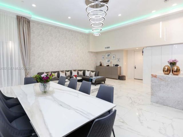 Apartment for sale  Unit #310 - photo 7500423