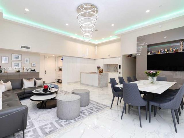 Apartment for sale  Unit #310 - photo 7500425