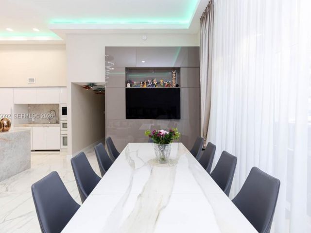 Apartment for sale  Unit #310 - photo 7500426