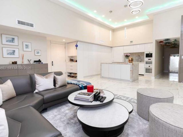 Apartment for sale  Unit #310 - photo 7500428